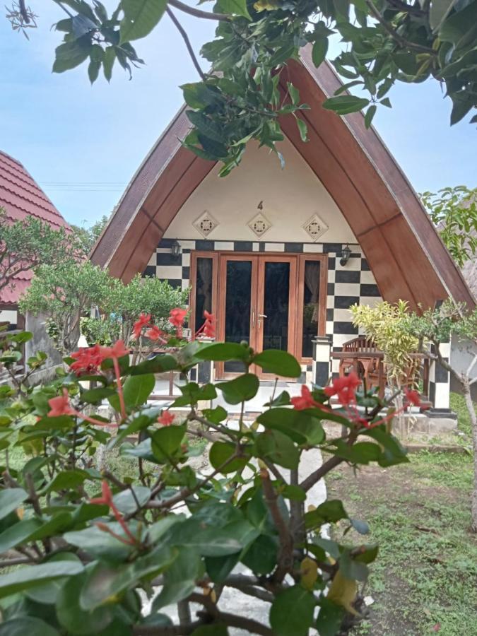 Meno Smile Cottages Gili Meno Exteriör bild