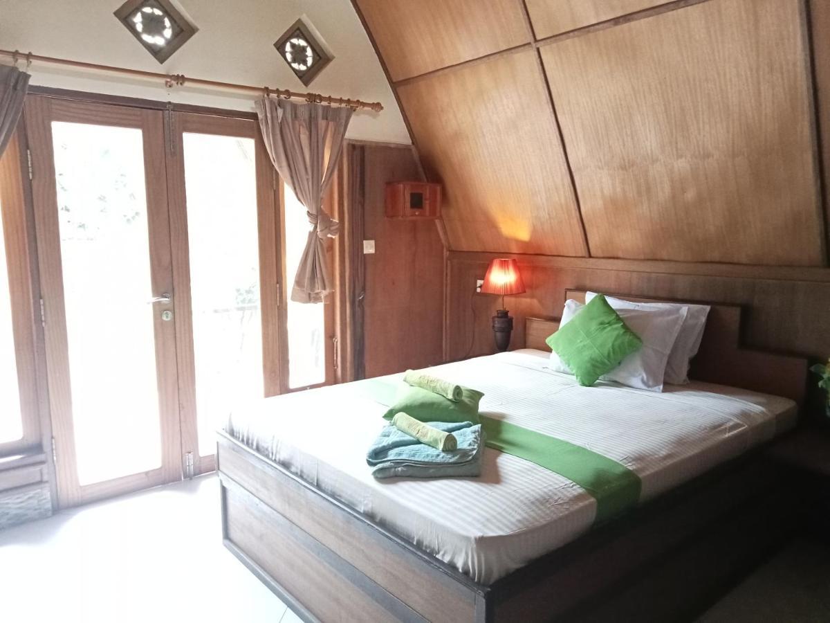 Meno Smile Cottages Gili Meno Exteriör bild